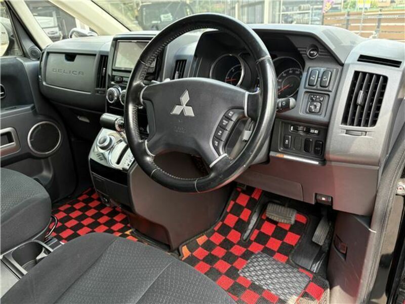 DELICA D5