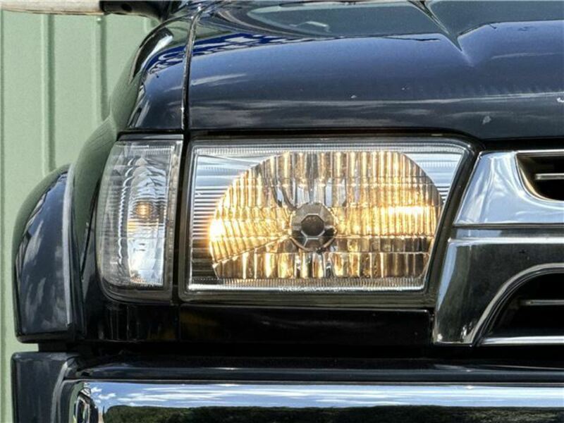 HILUX SURF