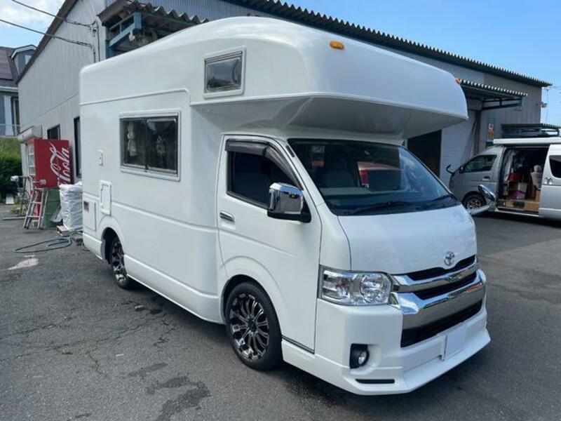 TOYOTA HIACE WAGON