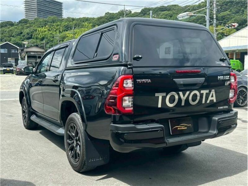 HILUX