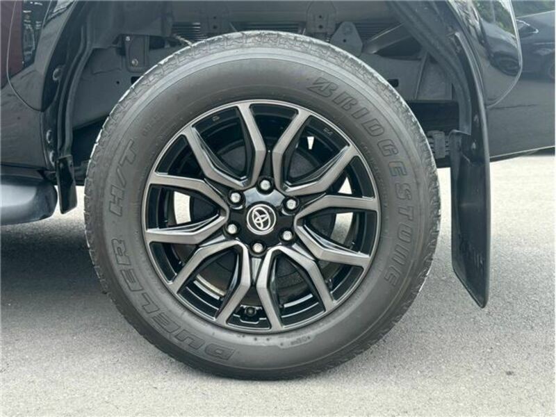 HILUX
