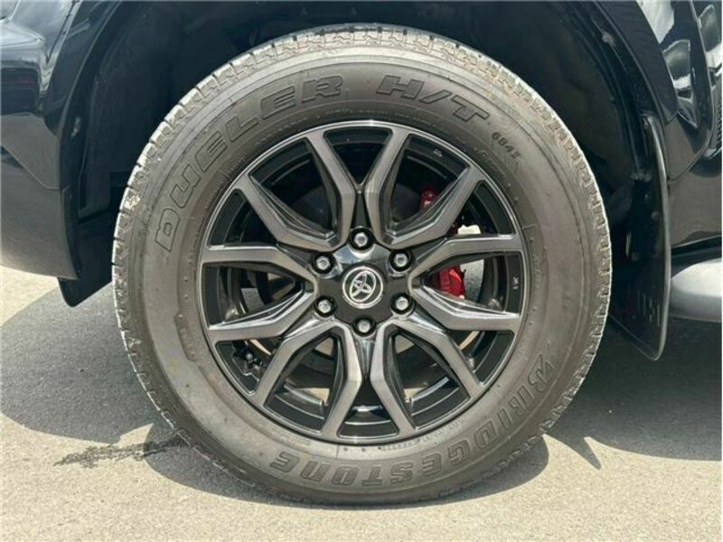 HILUX