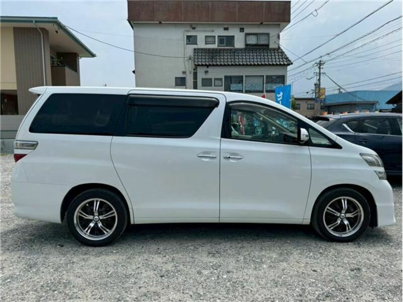 VELLFIRE