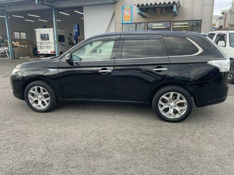 OUTLANDER PHEV