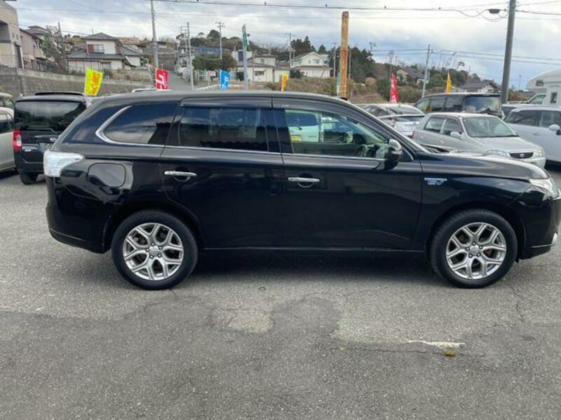 OUTLANDER PHEV