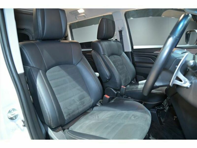 DELICA D5