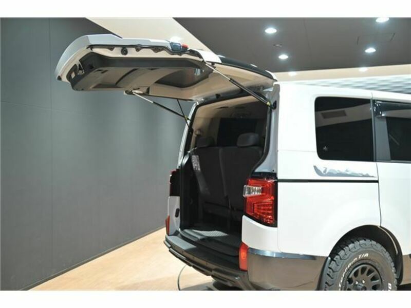 DELICA D5
