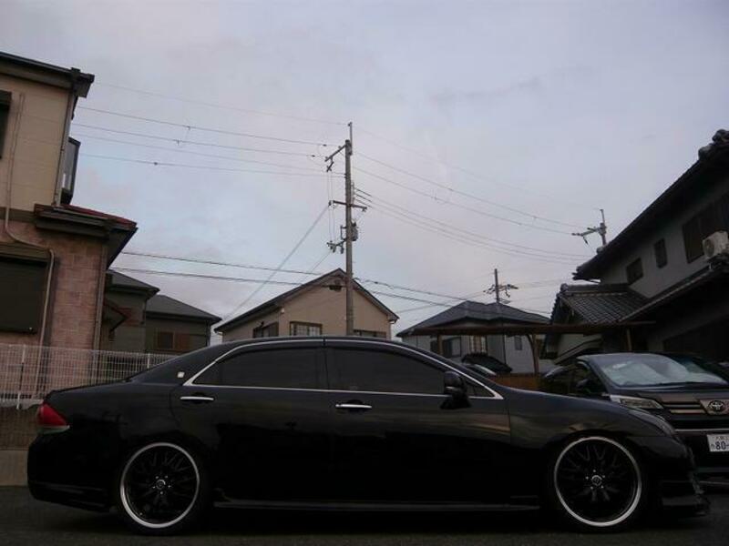 CROWN