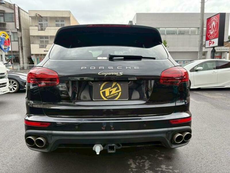 CAYENNE