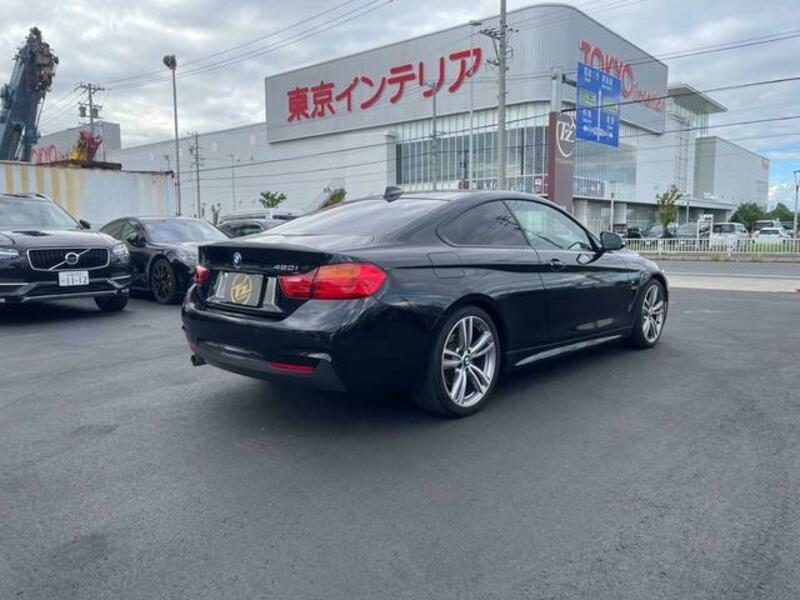 4 SERIES