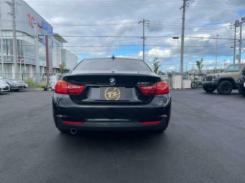 4 SERIES