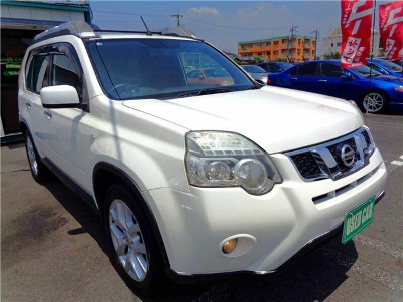 X-TRAIL