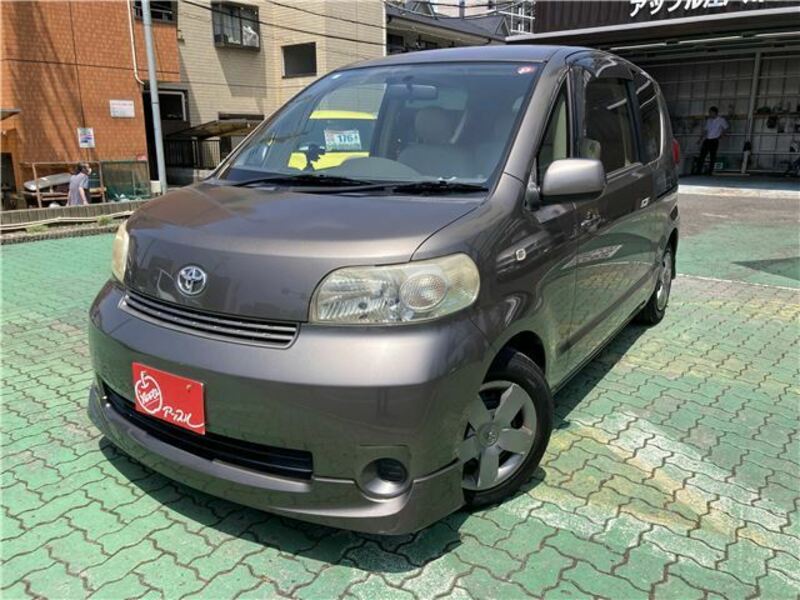 TOYOTA PORTE