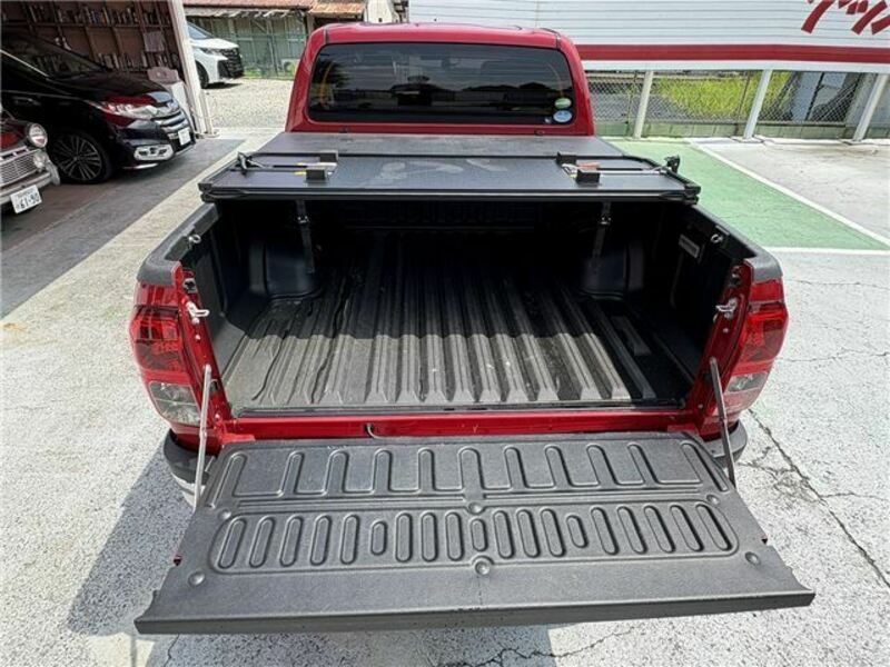 HILUX