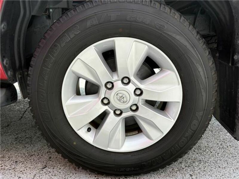 HILUX
