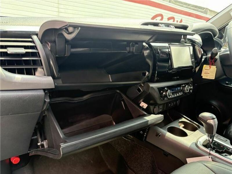 HILUX