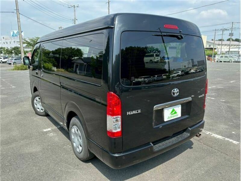 HIACE VAN