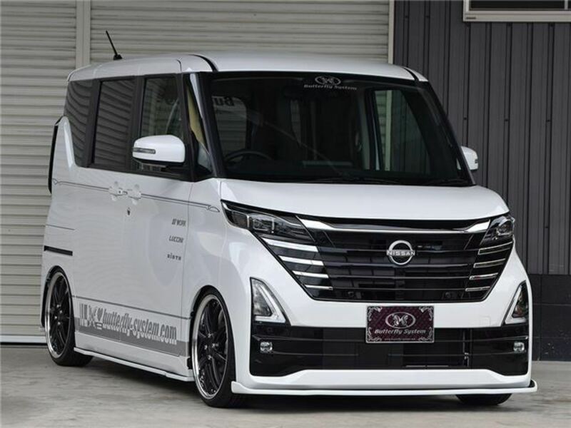 NISSAN ROOX