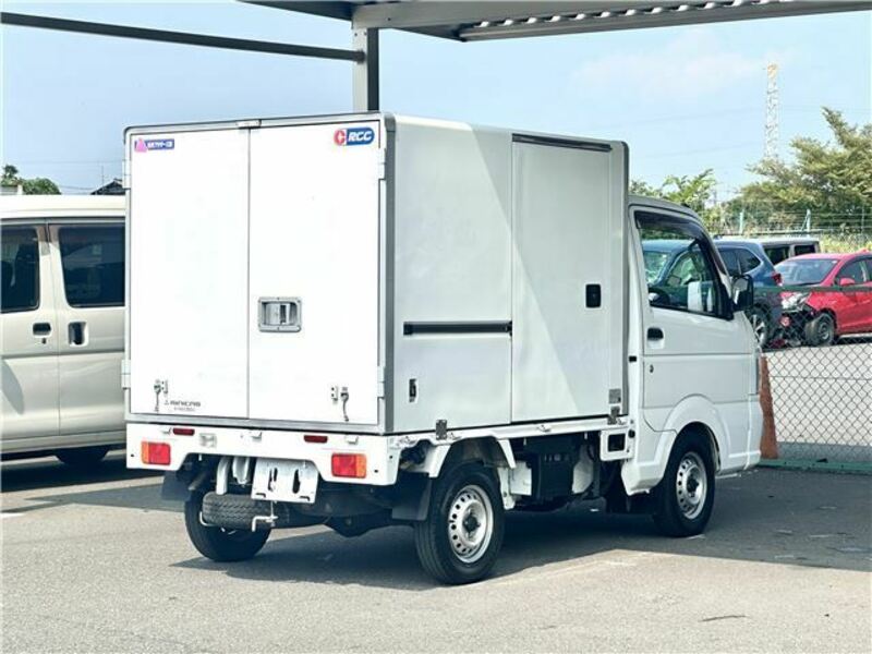 MINICAB TRUCK