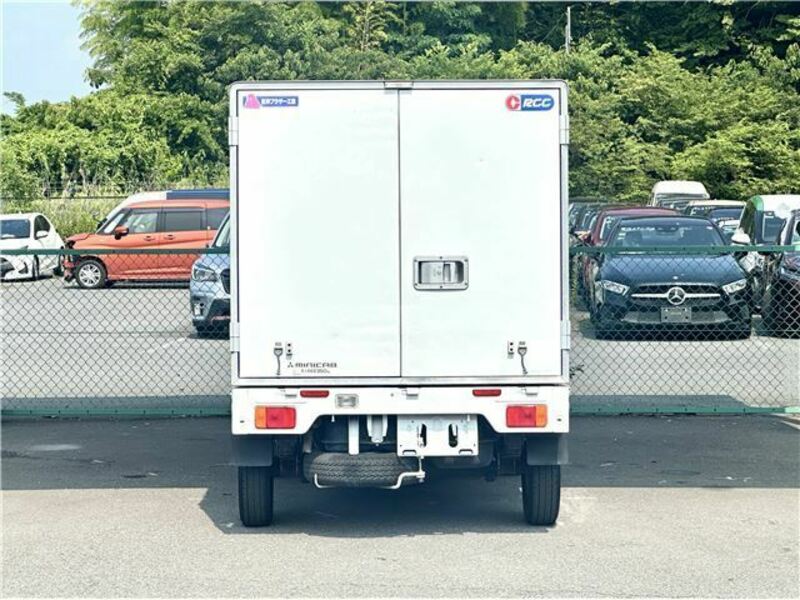 MINICAB TRUCK