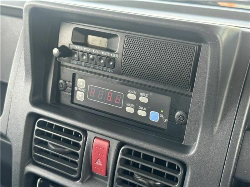 MINICAB TRUCK