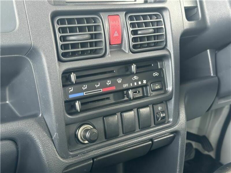 MINICAB TRUCK