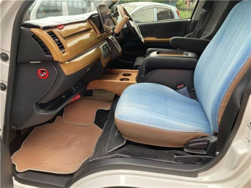 HIACE