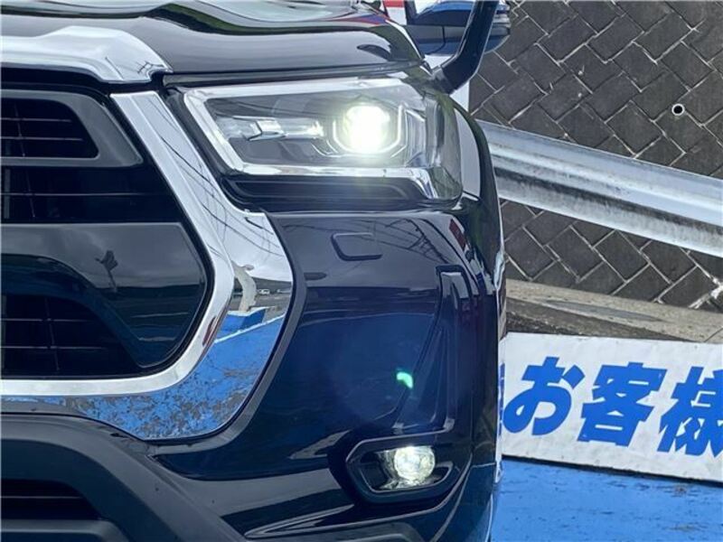 HILUX