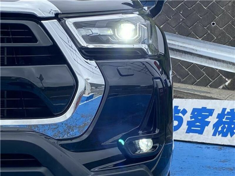 HILUX