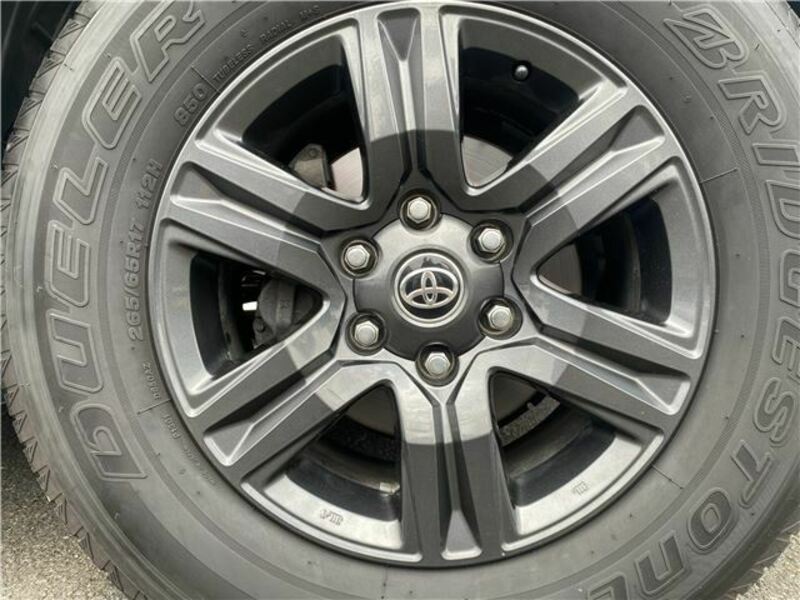 HILUX