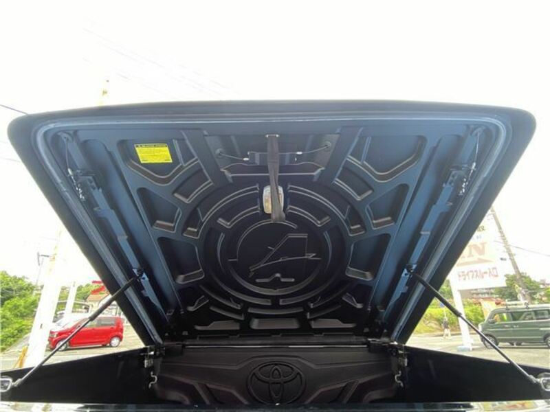 HILUX