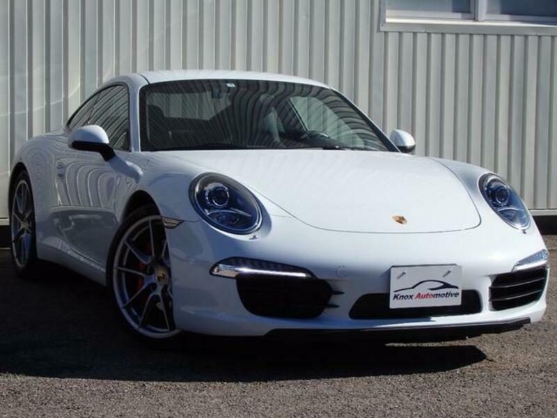 911