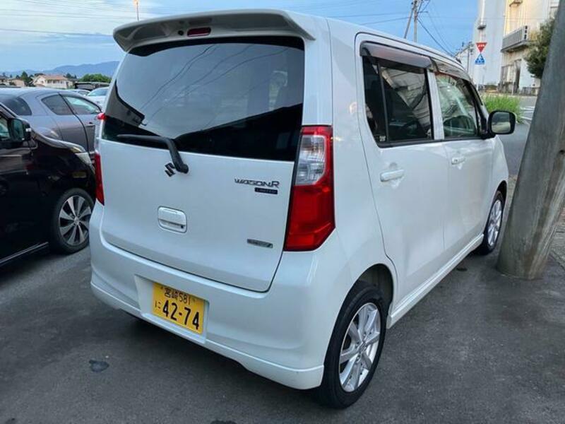 WAGON R