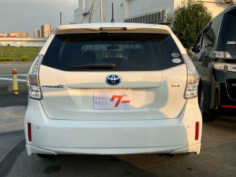 PRIUS ALPHA