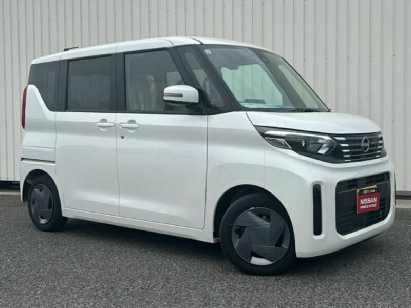 NISSAN ROOX