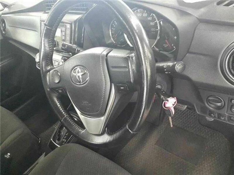 COROLLA AXIO