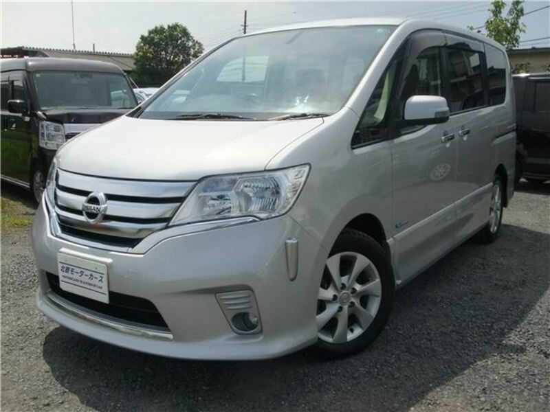 NISSAN SERENA