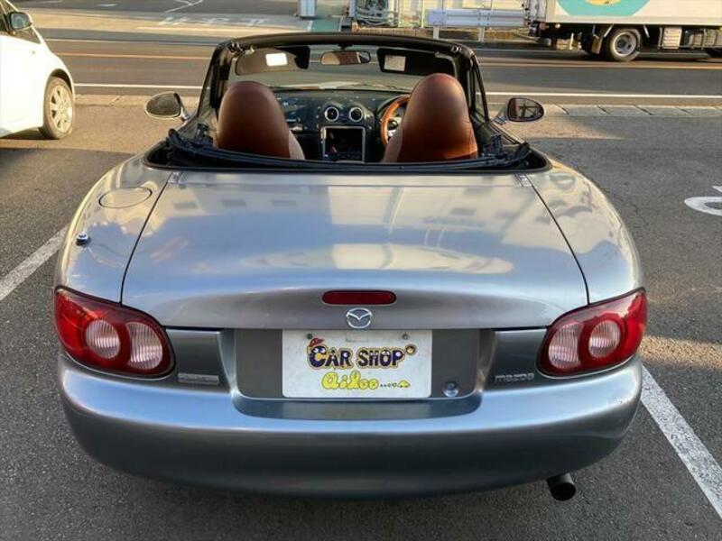 ROADSTER