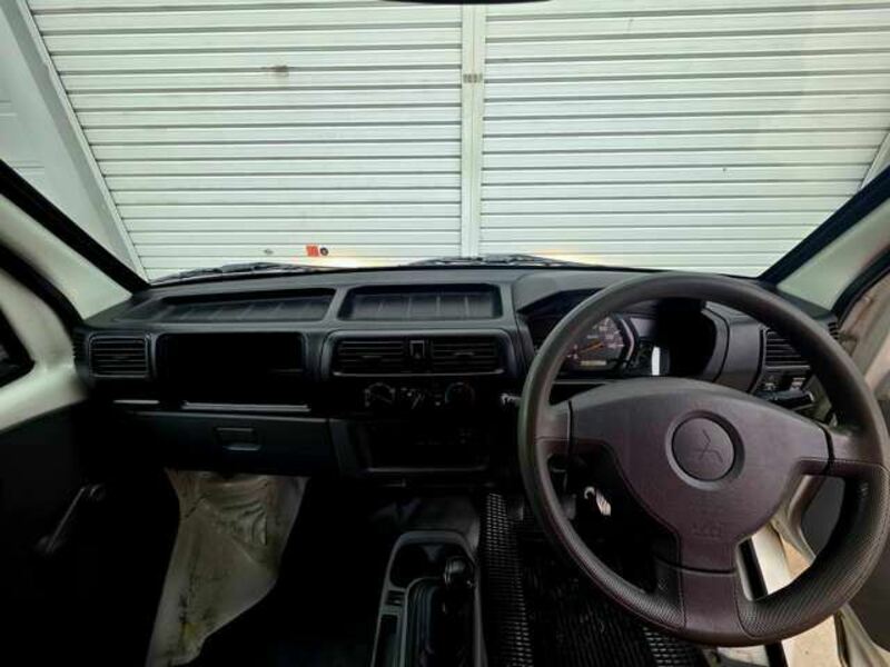 MINICAB TRUCK