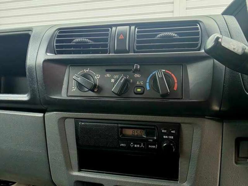MINICAB TRUCK