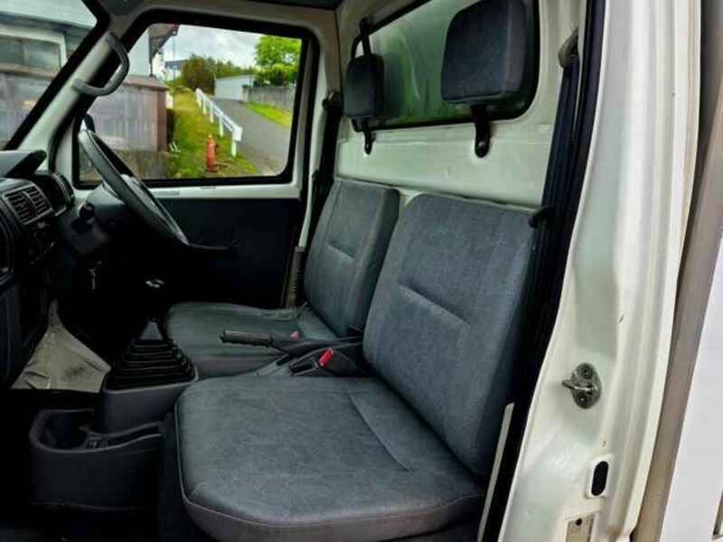 MINICAB TRUCK