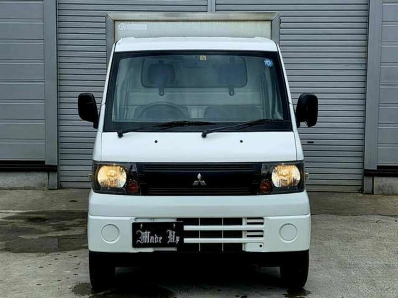 MINICAB TRUCK