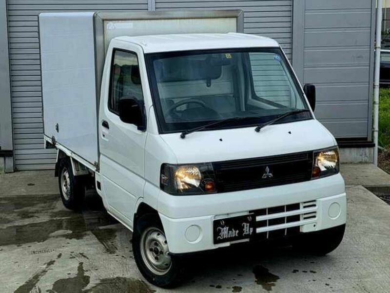 MINICAB TRUCK