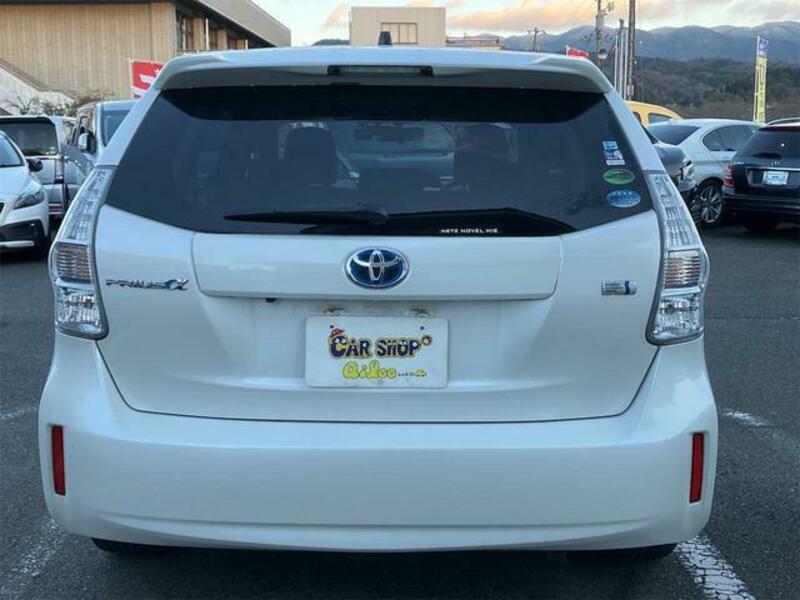 PRIUS ALPHA