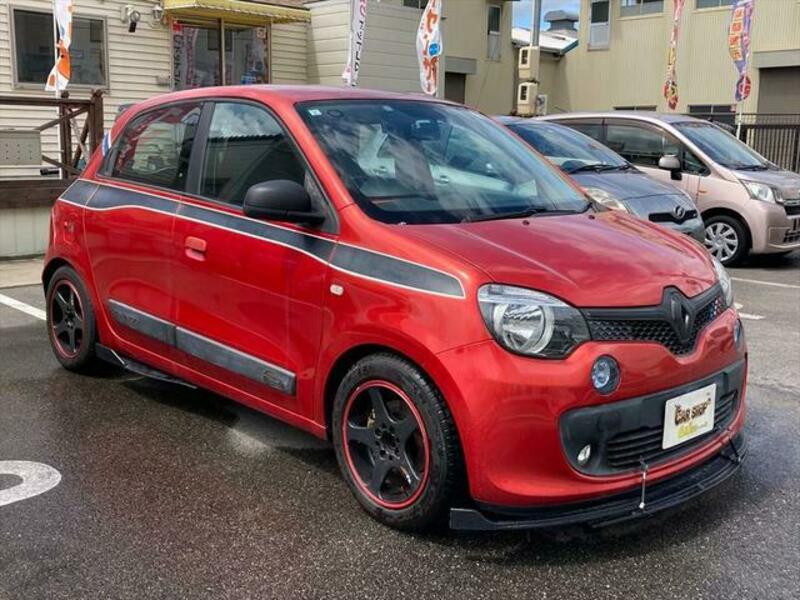 TWINGO