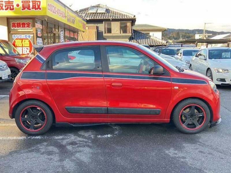 TWINGO