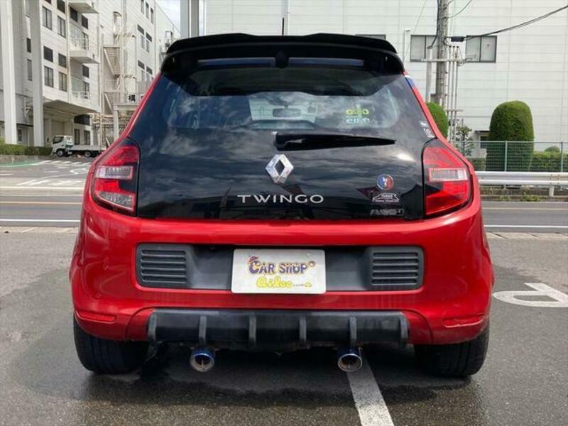 TWINGO