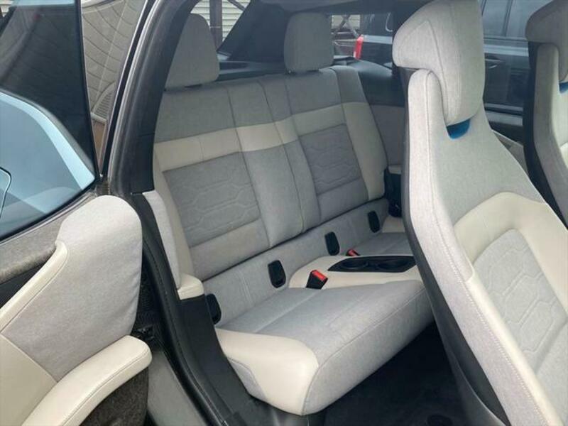 i3
