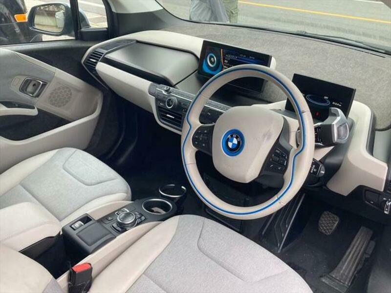 i3