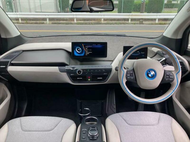 i3